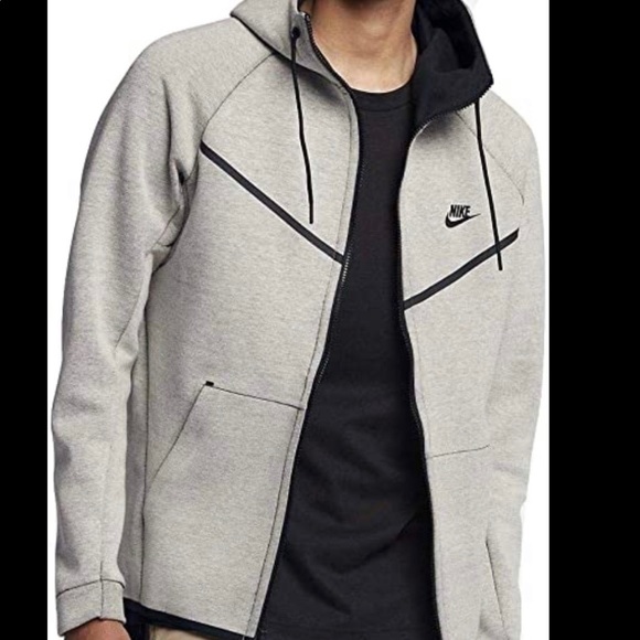 nike tech fleece runner